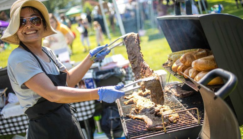 Little Mamas grilling on Sturbridge Common in Sturbridge, Massachusetts